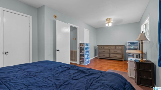 2025 FAIRFAX AVENUE, Bessemer, AL 35020
