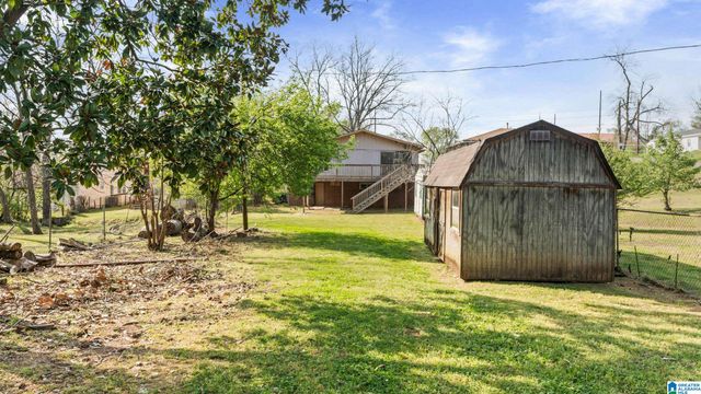 2025 FAIRFAX AVENUE, Bessemer, AL 35020