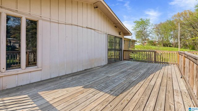 2025 FAIRFAX AVENUE, Bessemer, AL 35020