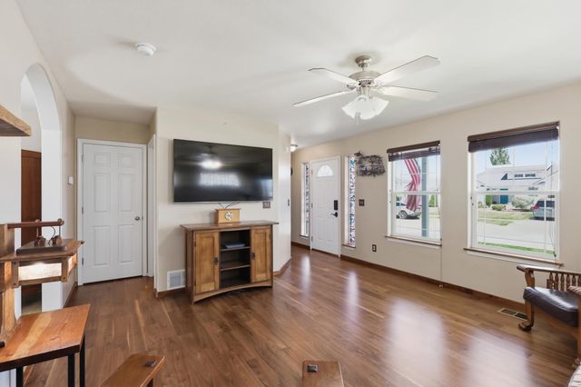 17410 E Knox Ave, Spokane Valley, WA 99016