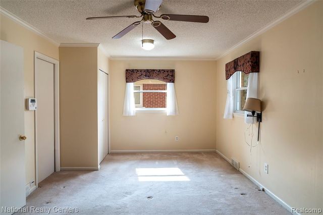 22635 Lincoln Street, Saint Clair Shores, MI 48082