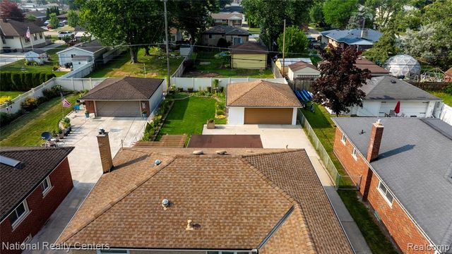 22635 Lincoln Street, Saint Clair Shores, MI 48082