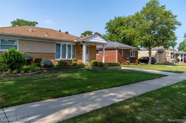 22635 Lincoln Street, Saint Clair Shores, MI 48082