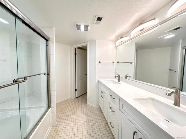 7560 Eads Ave 11, San Diego, CA 92037