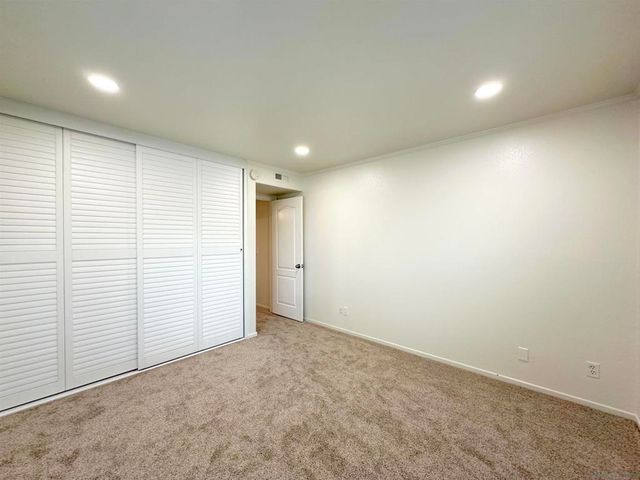 7560 Eads Ave 11, San Diego, CA 92037