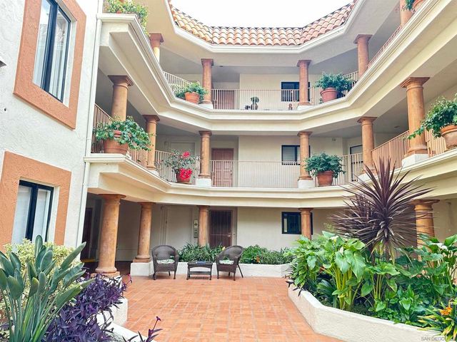 7560 Eads Ave 11, San Diego, CA 92037