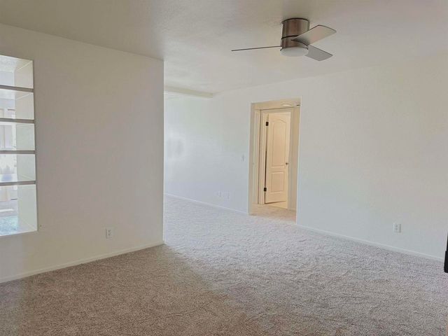 7560 Eads Ave 11, San Diego, CA 92037