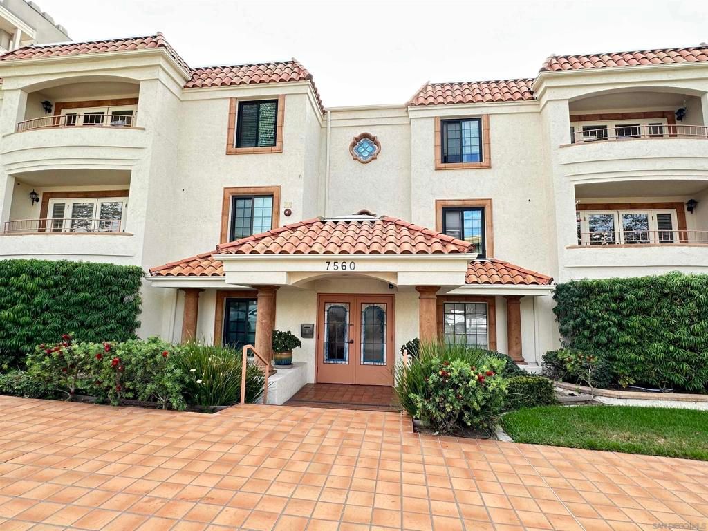 7560 Eads Ave 11, San Diego, CA 92037