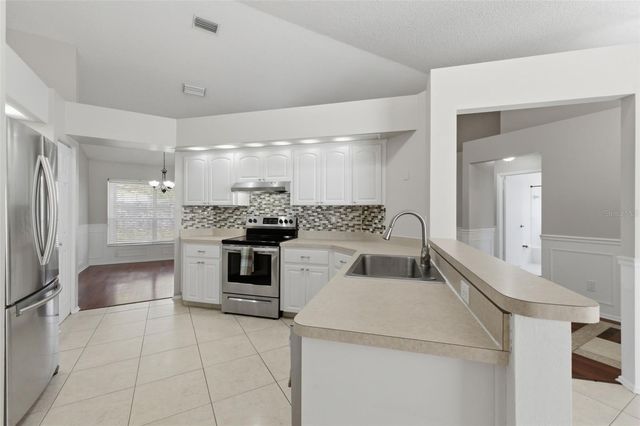 1512 BAY VIEW STREET, Tarpon Springs, FL 34689