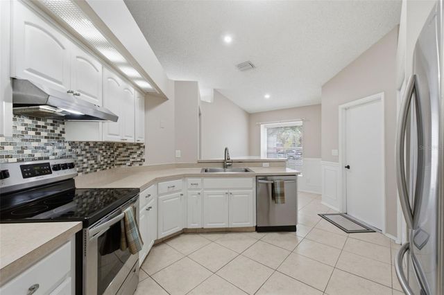 1512 BAY VIEW STREET, Tarpon Springs, FL 34689