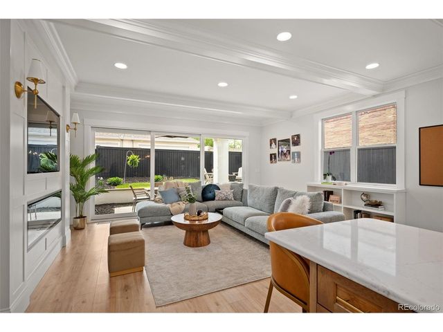 559 Jackson St, Denver, CO 80206