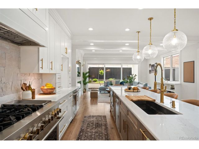 559 Jackson St, Denver, CO 80206