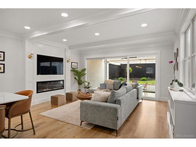 559 Jackson St, Denver, CO 80206