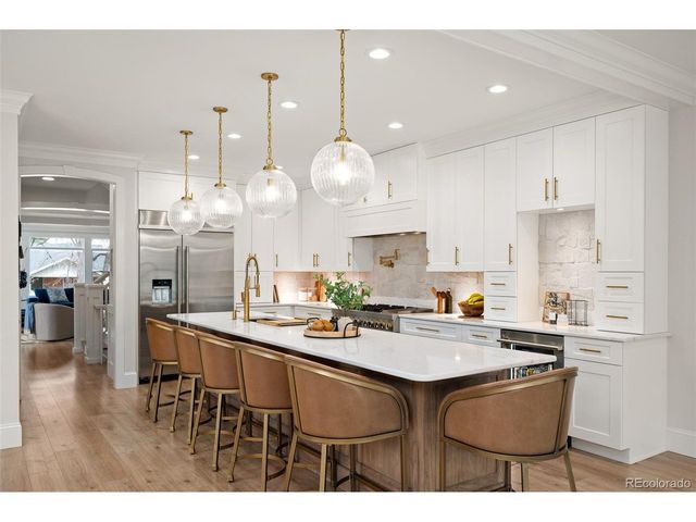 559 Jackson St, Denver, CO 80206