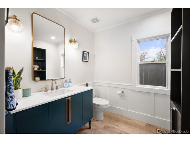 559 Jackson St, Denver, CO 80206