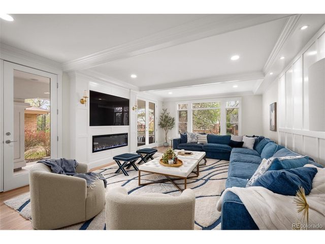 559 Jackson St, Denver, CO 80206