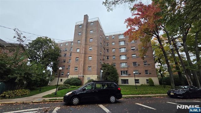 2345 Linwood Avenue 6A, Fort Lee, NJ 07024