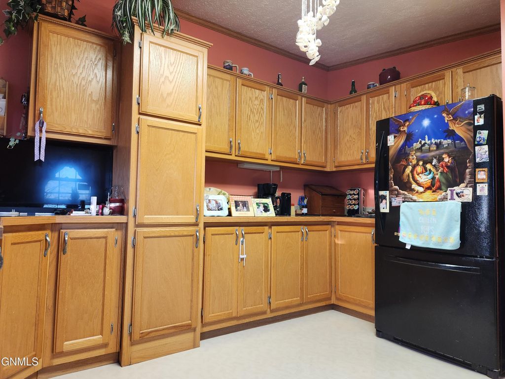 125 Maryland Street, Bismarck, ND 58504 photo 14