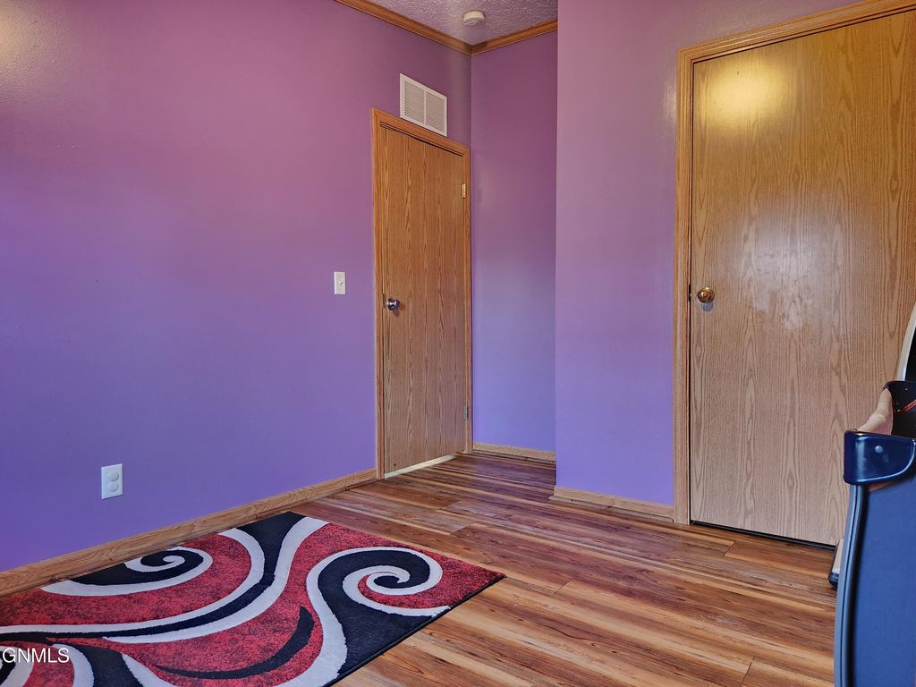 125 Maryland Street, Bismarck, ND 58504 photo 25