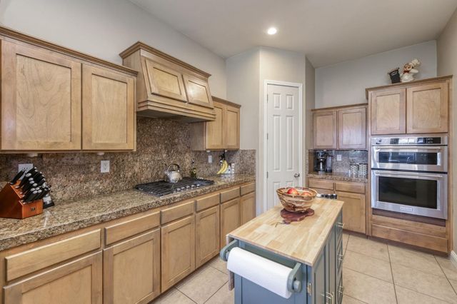 6611 W Morris Avenue, Fresno, CA 93723