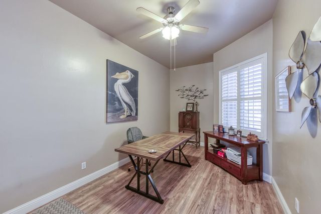 6611 W Morris Avenue, Fresno, CA 93723