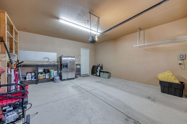 6611 W Morris Avenue, Fresno, CA 93723