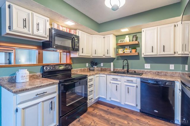 175 Paula Drive, West Union, OH 45693