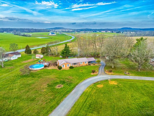 175 Paula Drive, West Union, OH 45693