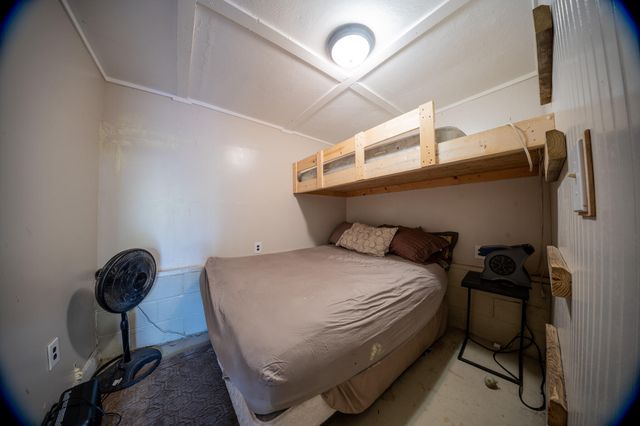 24150 County Road 255, Pittsburg, MO 65724