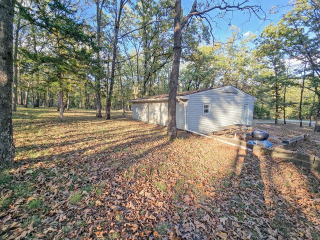 24150 County Road 255, Pittsburg, MO 65724