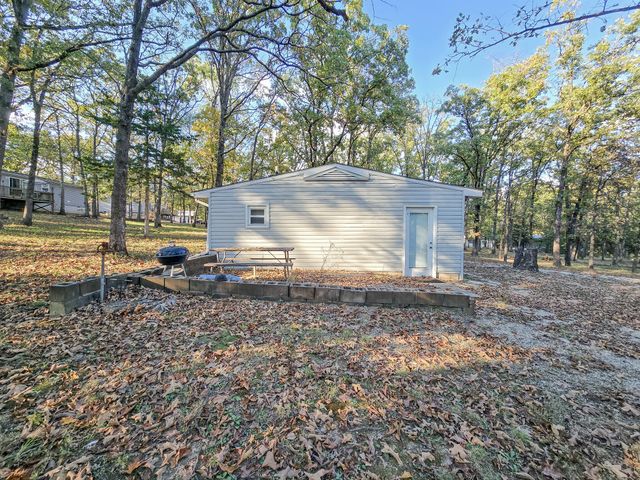 24150 County Road 255, Pittsburg, MO 65724