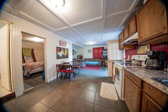 24150 County Road 255, Pittsburg, MO 65724