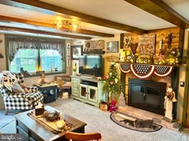 1306 WHITFIELD BLVD, Reading, PA 19609