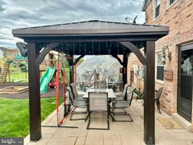 1306 WHITFIELD BLVD, Reading, PA 19609