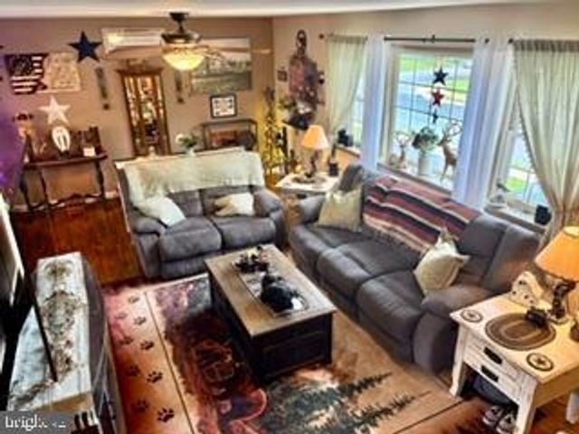 1306 WHITFIELD BLVD, Reading, PA 19609