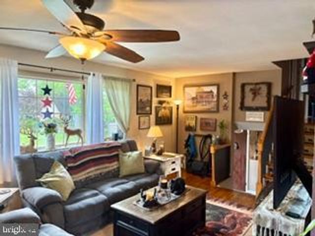 1306 WHITFIELD BLVD, Reading, PA 19609