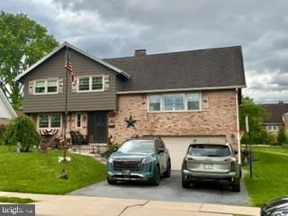 1306 WHITFIELD BLVD, Reading, PA 19609