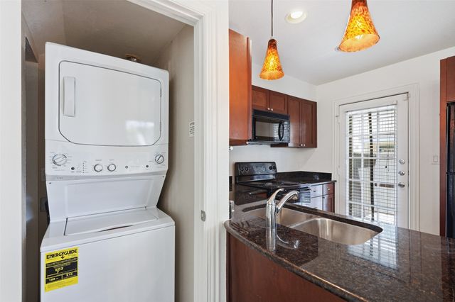 4723B Bradford Drive, Dallas, TX 75219