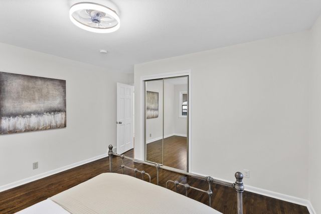 7012 Regent Avenue N, Brooklyn Center, MN 55429