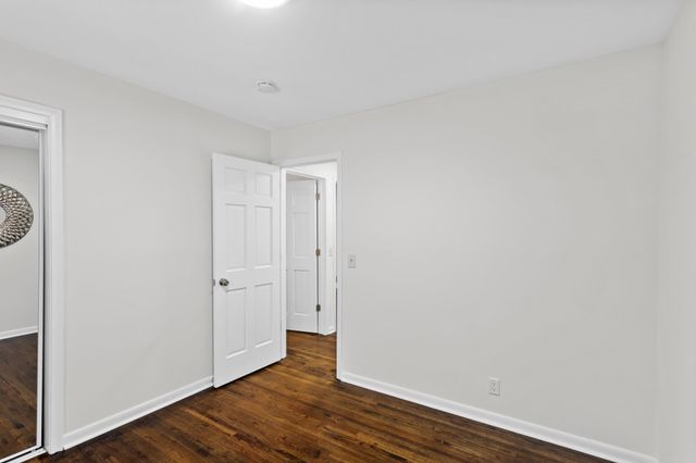 7012 Regent Avenue N, Brooklyn Center, MN 55429