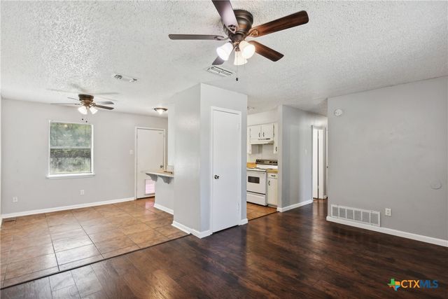 908 Traci Drive, Copperas Cove, TX 76522