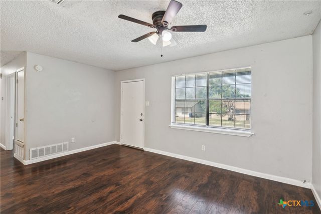 908 Traci Drive, Copperas Cove, TX 76522