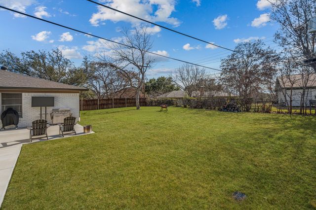 6705 Genoa Road, Fort Worth, TX 76116