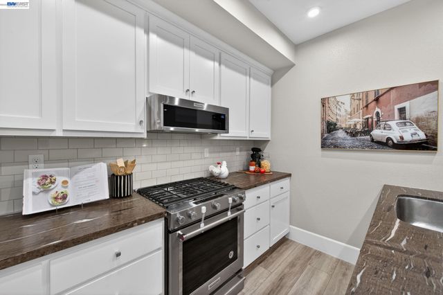 5425 Melissa Ln 221, Dublin, CA 94568