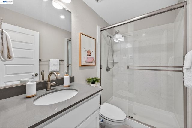 5425 Melissa Ln 221, Dublin, CA 94568