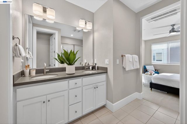 5425 Melissa Ln 221, Dublin, CA 94568