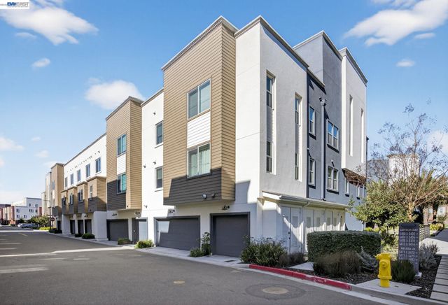 5425 Melissa Ln 221, Dublin, CA 94568