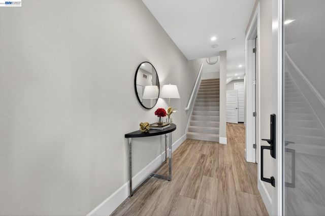 5425 Melissa Ln 221, Dublin, CA 94568