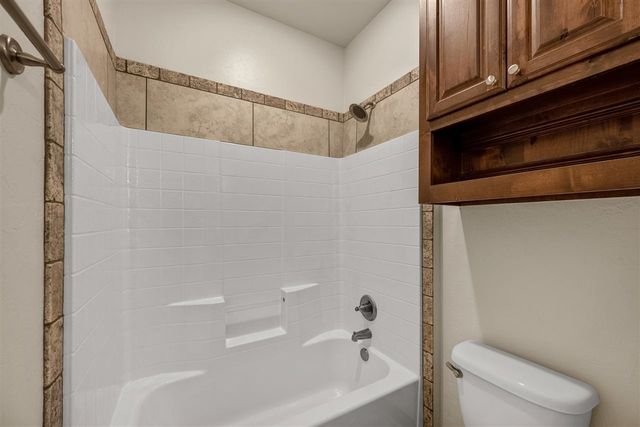 35 Blue Meadow Dr, Elgin, OK 73538
