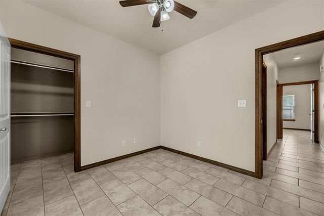 35 Blue Meadow Dr, Elgin, OK 73538
